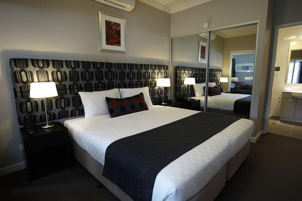 Quest Campbelltown Aparthotel Esterno foto