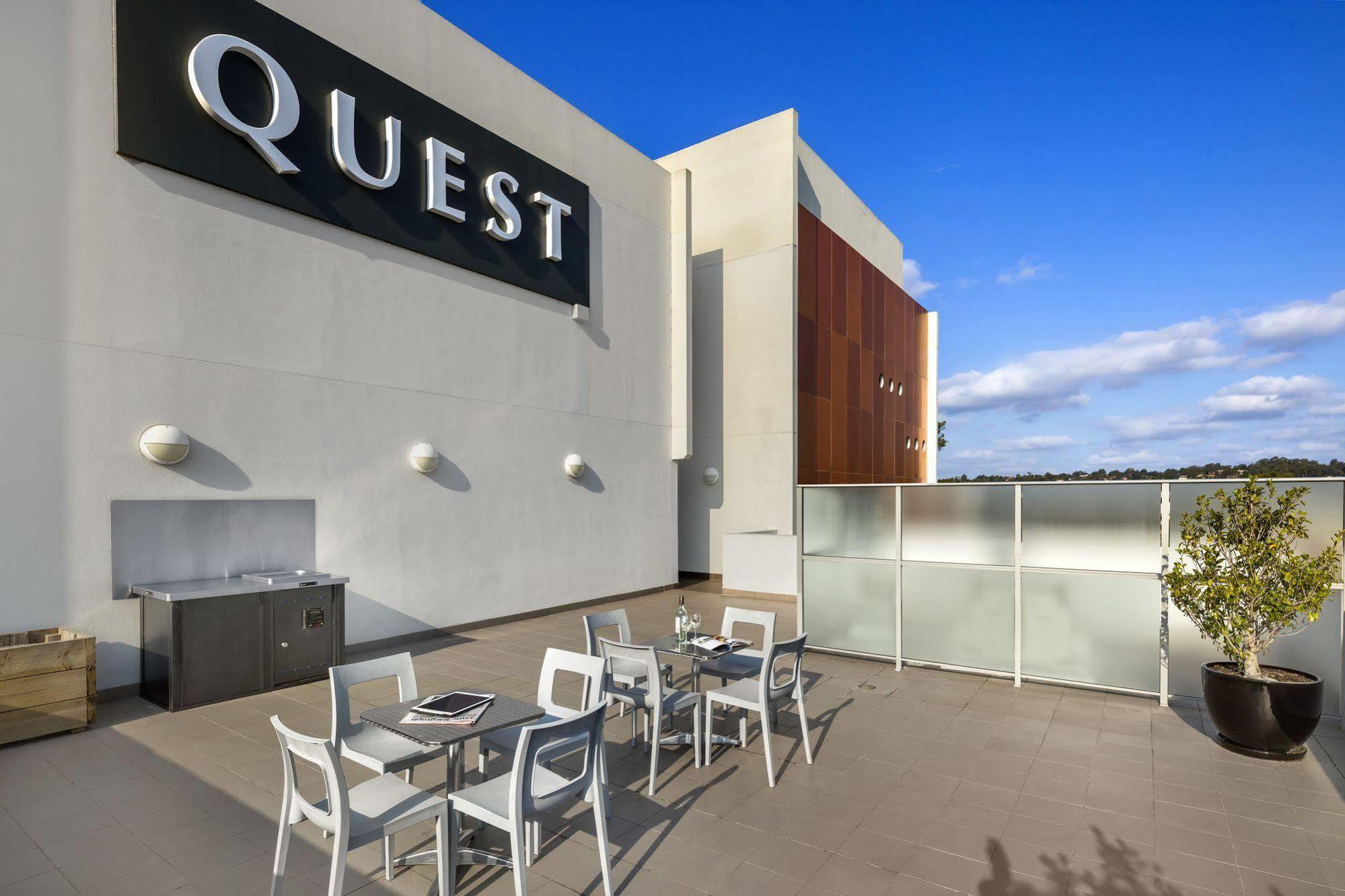 Quest Campbelltown Aparthotel Esterno foto